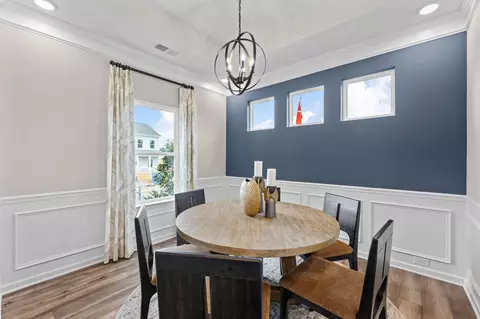 Dining - 89 Willow Cir, Rock Spring, GA 30739 photo 2 of 3