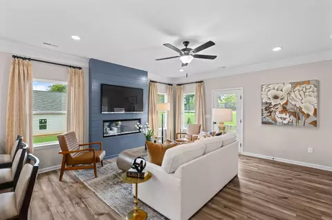 Living - 89 Willow Cir, Rock Spring, GA 30739 photo 6 of 7
