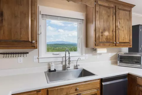 Kitchen - 300 Bullens Rd, Ocoee, TN 37361 photo 3 of 4