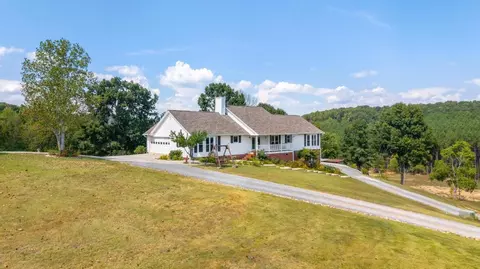 Exterior - 300 Bullens Rd, Ocoee, TN 37361 photo 11 of 13