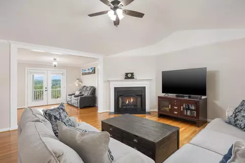 Living - 300 Bullens Rd, Ocoee, TN 37361 photo 2 of 3