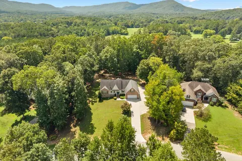 3027 Highland Cir, Rocky Face, GA 30740