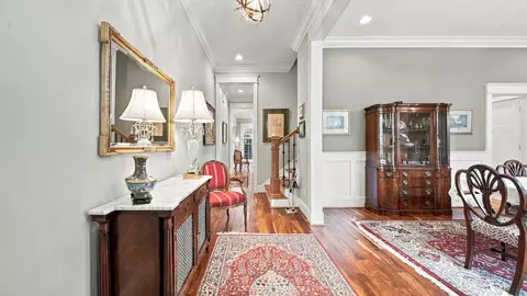 Entry Way - 117 E 3rd St, Chattanooga, TN 37403 photo 1 of 9