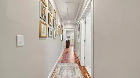 Entry Way - 117 E 3rd St, Chattanooga, TN 37403 photo 7 of 9