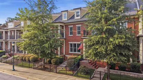 Exterior - 117 E 3rd St, Chattanooga, TN 37403 photo 2 of 9
