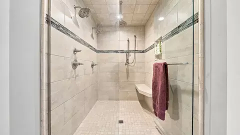Bath - 117 E 3rd St, Chattanooga, TN 37403 photo 6 of 6
