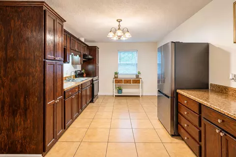 Entry Way - 122 Hazel Dr, Dalton, GA 30721 photo 2 of 2