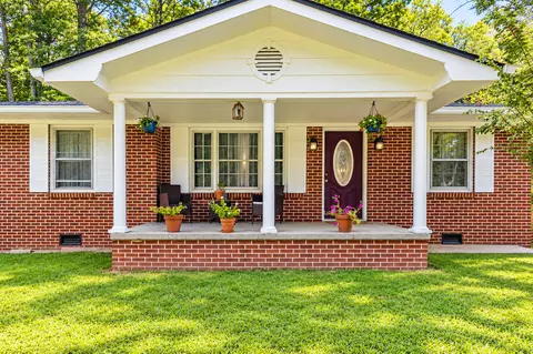 Exterior - 122 Hazel Dr, Dalton, GA 30721 photo 2 of 7
