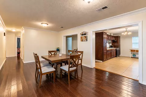 Entry Way - 122 Hazel Dr, Dalton, GA 30721 photo 1 of 2