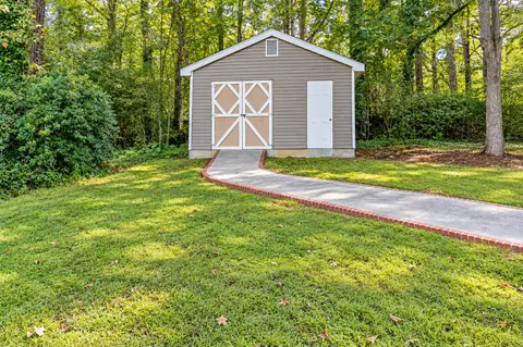 Exterior - 122 Hazel Dr, Dalton, GA 30721 photo 5 of 7