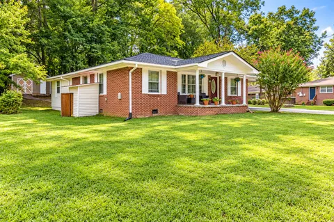 Exterior - 122 Hazel Dr, Dalton, GA 30721 photo 3 of 7