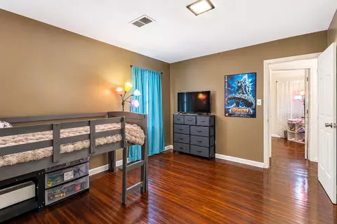 Bedroom - 122 Hazel Dr, Dalton, GA 30721 photo 4 of 8