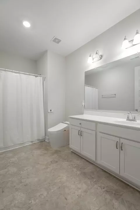 Bath - 1714 Buttonwood Loop, Chattanooga, TN 37421 photo 4 of 9