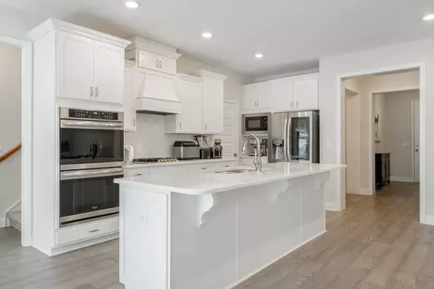 Kitchen - 1714 Buttonwood Loop, Chattanooga, TN 37421 photo 2 of 6