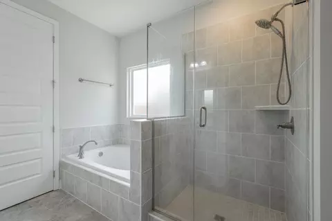 Bath - 1714 Buttonwood Loop, Chattanooga, TN 37421 photo 1 of 9