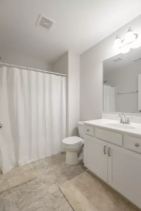 Bath - 1714 Buttonwood Loop, Chattanooga, TN 37421 photo 2 of 9