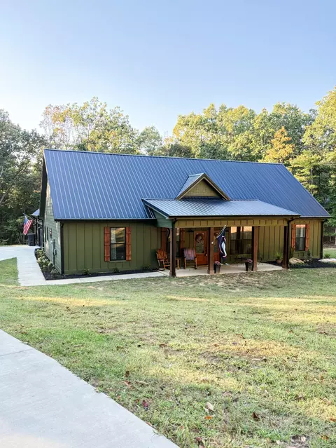 195 N Stewart Ln, Rising Fawn, GA 30738