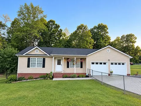 88 Willow Dr, Lafayette, GA 30728