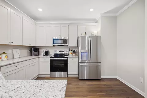 Kitchen - 6738 Dharma Loop, Chattanooga, TN 37412 photo 4 of 6
