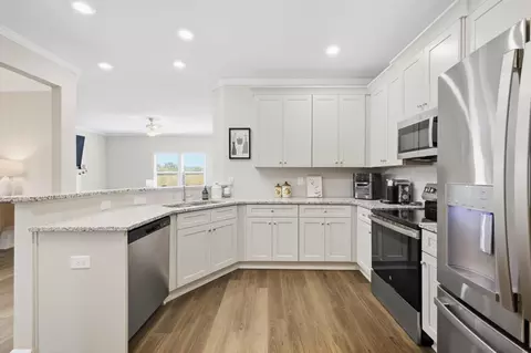 Kitchen - 6738 Dharma Loop, Chattanooga, TN 37412 photo 5 of 6