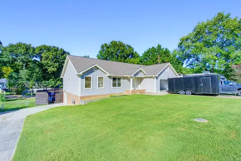 2313 Lakesite Dr, Soddy Daisy, TN 37379