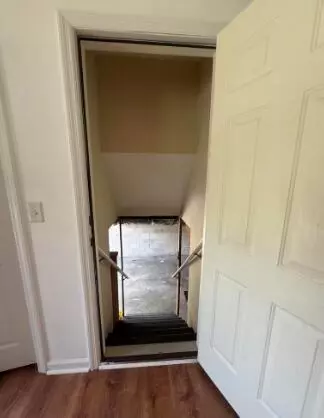 Entry Way - 4007 Sunset Ave, Chattanooga, TN 37411 photo 2 of 2