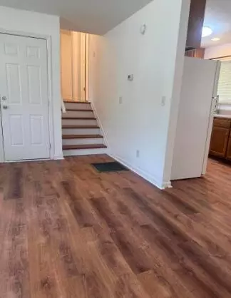 Entry Way - 4007 Sunset Ave, Chattanooga, TN 37411 photo 1 of 2
