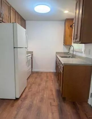 Kitchen - 4007 Sunset Ave, Chattanooga, TN 37411 photo 3 of 3