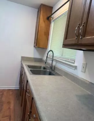 Kitchen - 4007 Sunset Ave, Chattanooga, TN 37411 photo 2 of 3