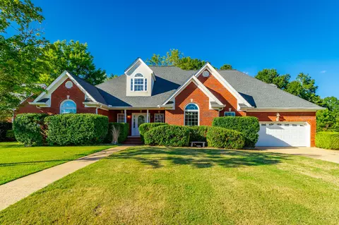 375 Champagne Cir, Ringgold, GA 30736