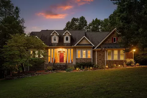 650 Deer Point Dr, Dunlap, TN 37327