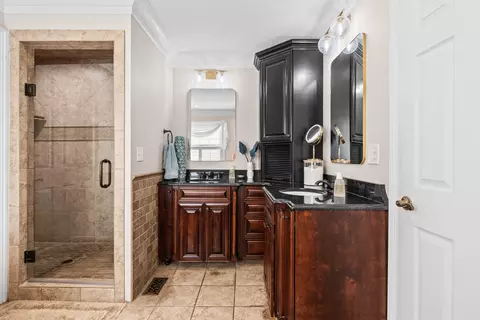 Bath - 151 Daffron Rd, Ringgold, GA 30736 photo 4 of 7