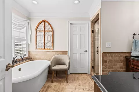 Bath - 151 Daffron Rd, Ringgold, GA 30736 photo 3 of 7