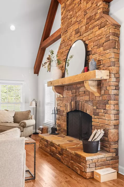 Living - 151 Daffron Rd, Ringgold, GA 30736 photo 4 of 4