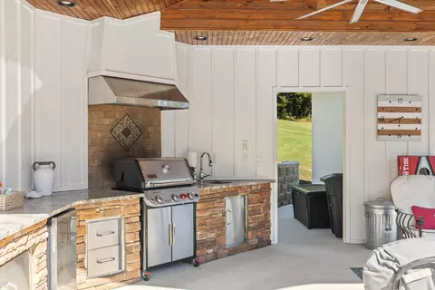 Kitchen - 151 Daffron Rd, Ringgold, GA 30736 photo 7 of 7