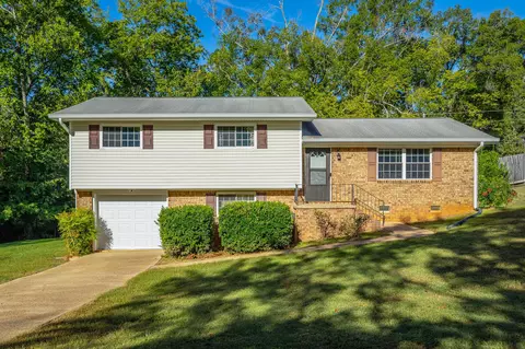 5907 Hillcrest Dr, Harrison, TN 37341