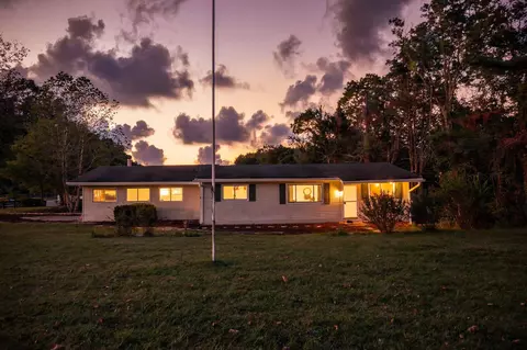 2402 Corral Rd, Signal Mountain, TN 37377
