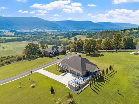 178 Skyhigh Dr, Dunlap, TN 37327