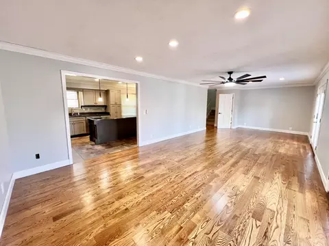 Living - 226 Pine Grove Rd, Ringgold, GA 30736 photo 3 of 3