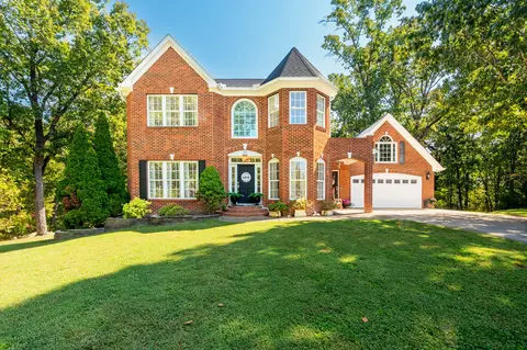 674 Autumn Wood Dr, Summerville, GA 30747