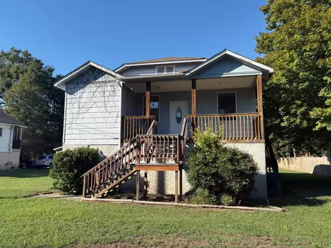105 W 9th St, Chickamauga, GA 30707