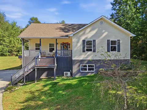9423 Sweet Gum Ln, Soddy Daisy, TN 37379