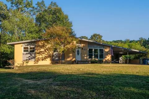 6504 Lakeshore Pkwy, Chattanooga, TN 37416