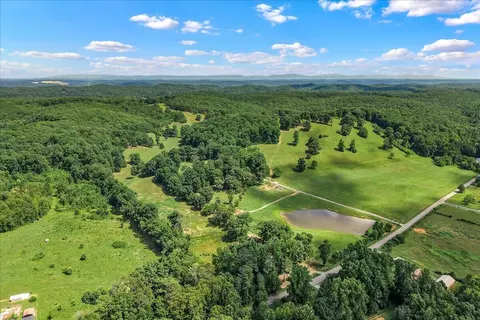 12760 N Nopone Valley Rd, Decatur, TN 37322