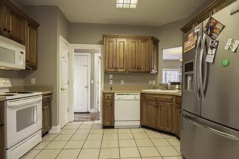 Kitchen - 1344 Springview Dr, Chattanooga, TN 37421 photo 1 of 4