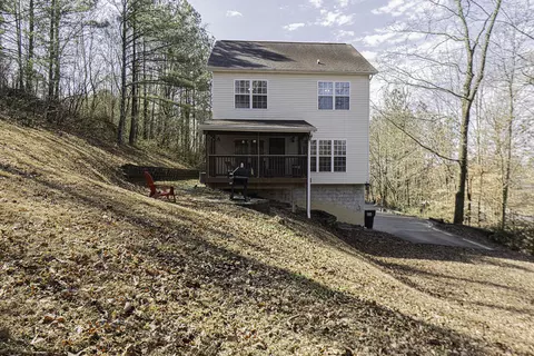 Exterior - 1344 Springview Dr, Chattanooga, TN 37421 photo 3 of 3
