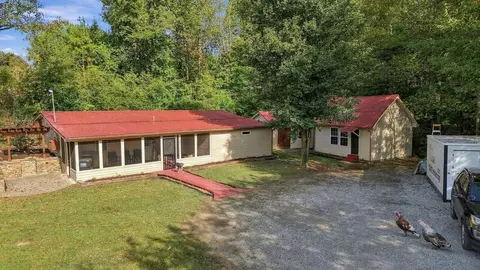 433 N Bowman Rd, Soddy Daisy, TN 37379