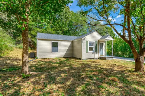 10923 Jenkins Cir, Soddy Daisy, TN 37379