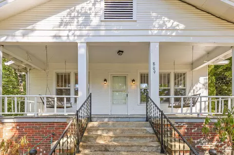 809 Fairmount Ave, Signal Mountain, TN 37377