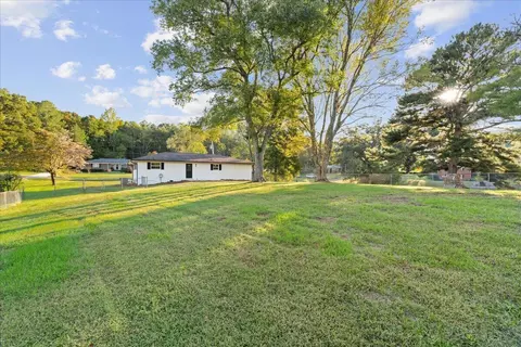 Exterior - 137 Meadow Brook Dr, Rock Spring, GA 30739 photo 7 of 8
